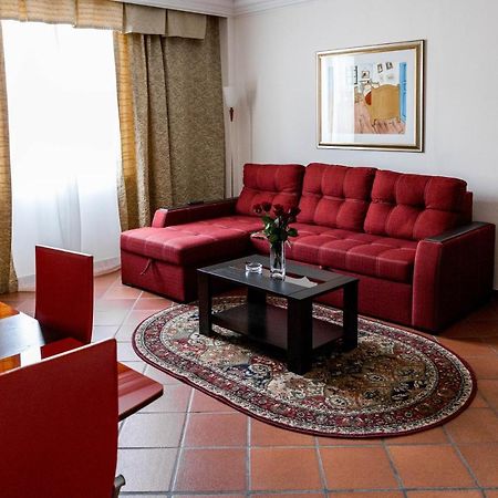 Hotel Pushkin Uralsk Exteriér fotografie