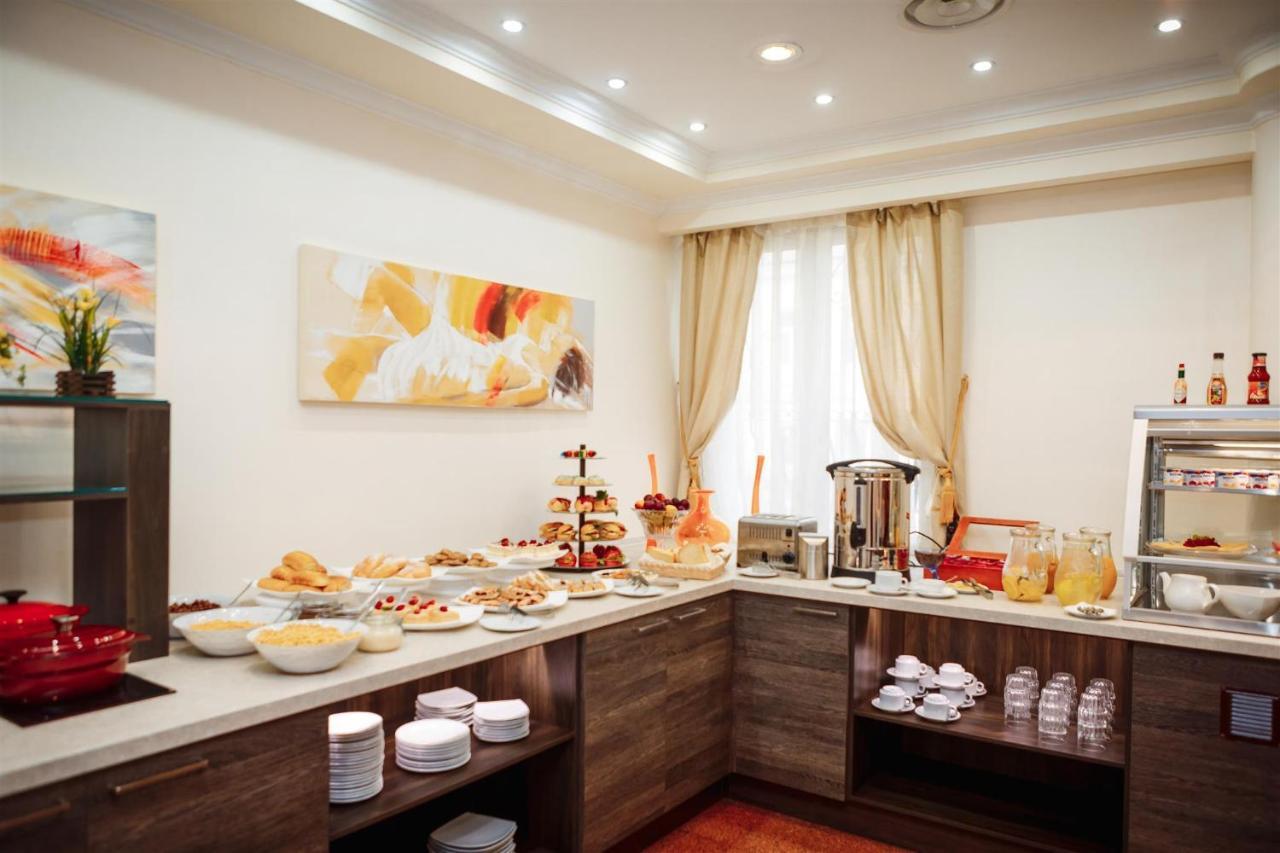 Hotel Pushkin Uralsk Exteriér fotografie