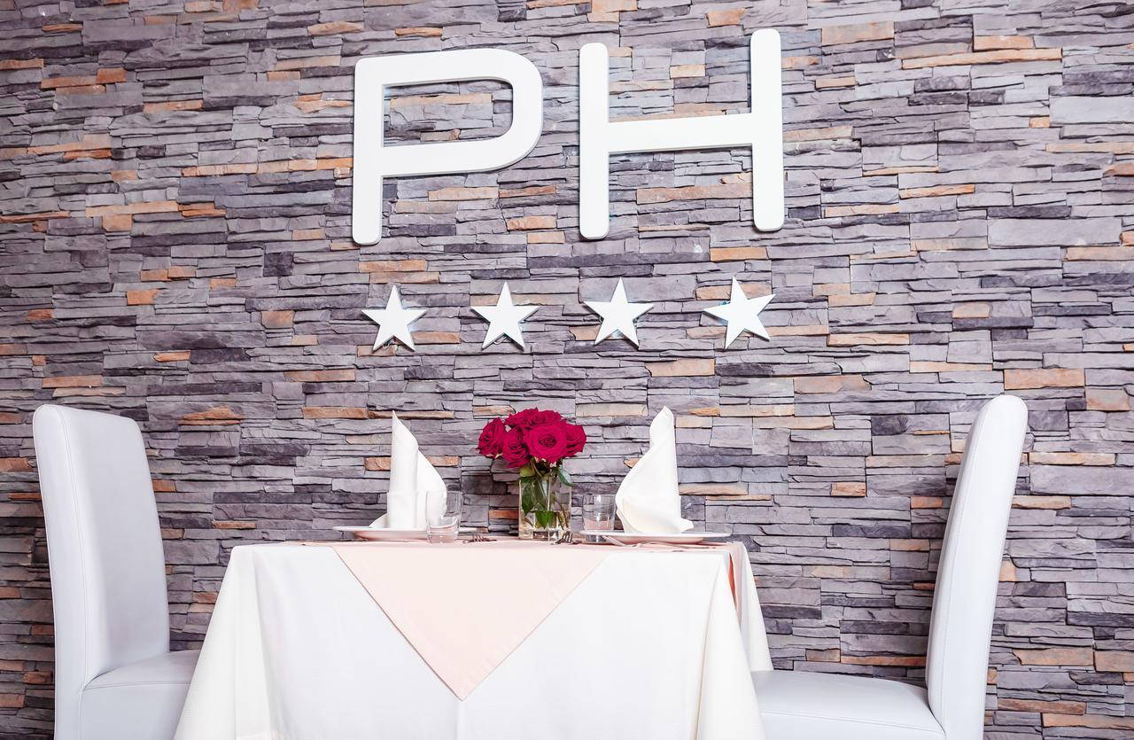 Hotel Pushkin Uralsk Exteriér fotografie